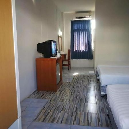 ปิยะพรฮิลล์ พาราไดซ์ Hotel แม่สาย ภายนอก รูปภาพ