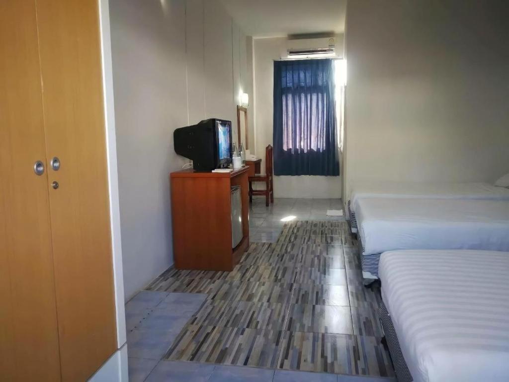 ปิยะพรฮิลล์ พาราไดซ์ Hotel แม่สาย ภายนอก รูปภาพ