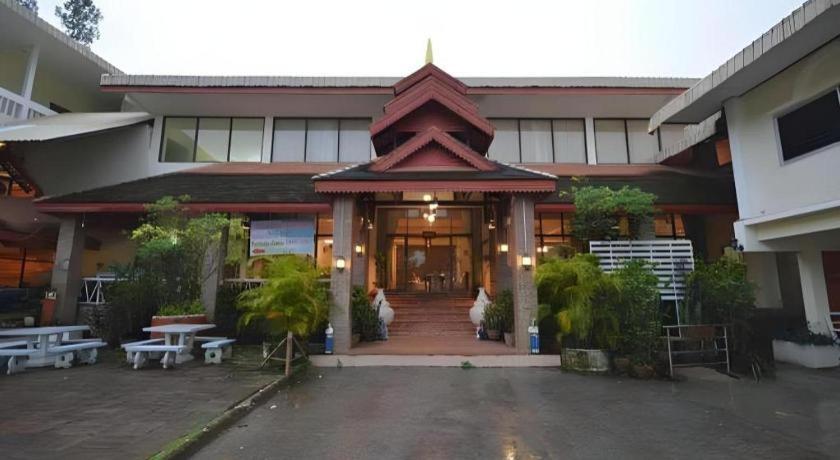 ปิยะพรฮิลล์ พาราไดซ์ Hotel แม่สาย ภายนอก รูปภาพ