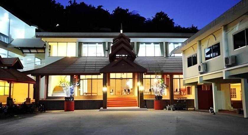ปิยะพรฮิลล์ พาราไดซ์ Hotel แม่สาย ภายนอก รูปภาพ